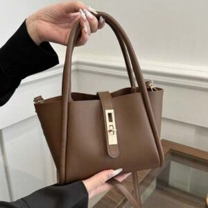 Sac Seau Femme en Suédine avec Fermoir – Élégant et Pratique