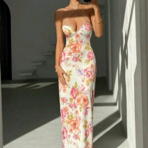 Robe Longue Fleurie à Encolure Licou et Dos Nu – Collection Romance